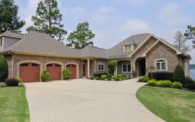 Psst! Fall is the secret season for starting your custom home project – find out why!